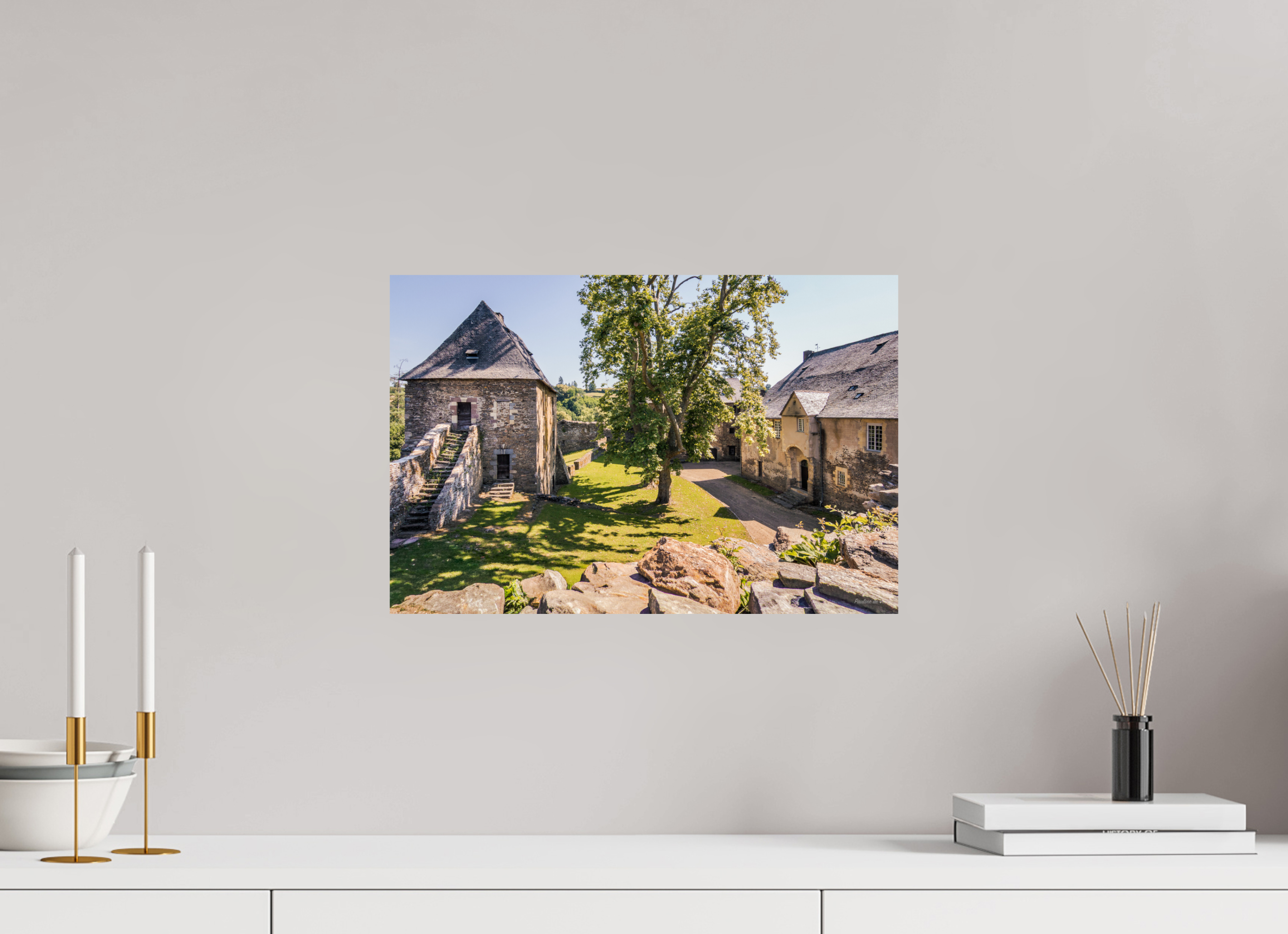 45 x 30 cm, Photo Print On Fuji Crystal DP II La maison du Château de Ségur