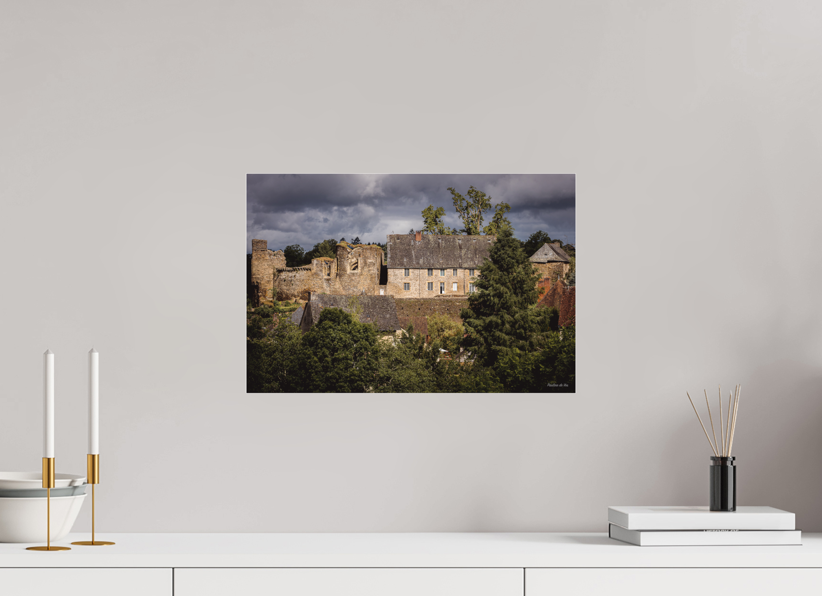 45 x 30 cm, Photo Print Under Acrylic Glass Château de Ségur pendant l'orage