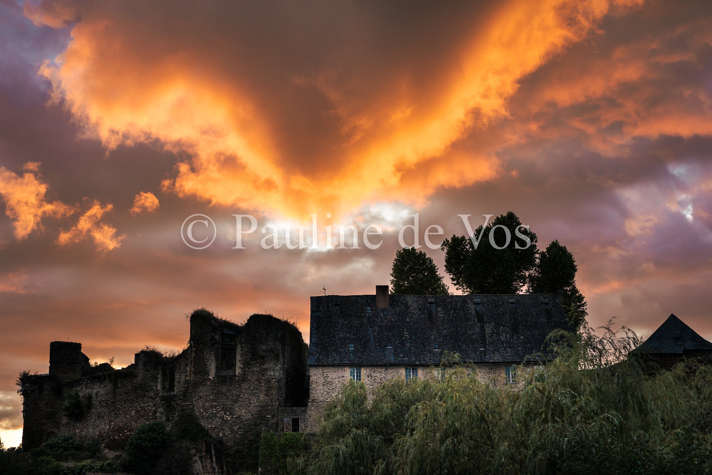 Ciel dramatique sur Ségur le Château