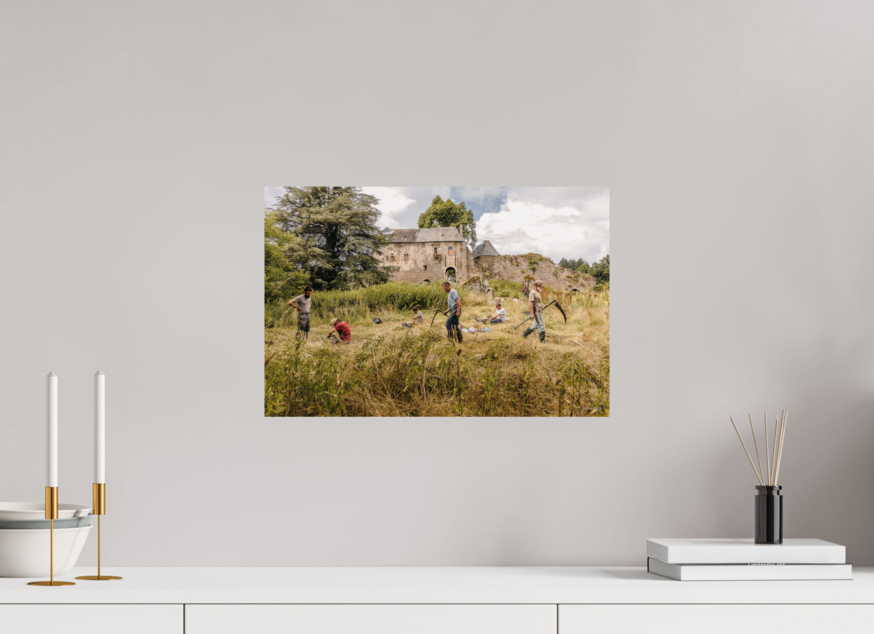 45 x 30 cm, Photo Print On Fuji Crystal DP II Fauchage à la faux à Ségur le Château