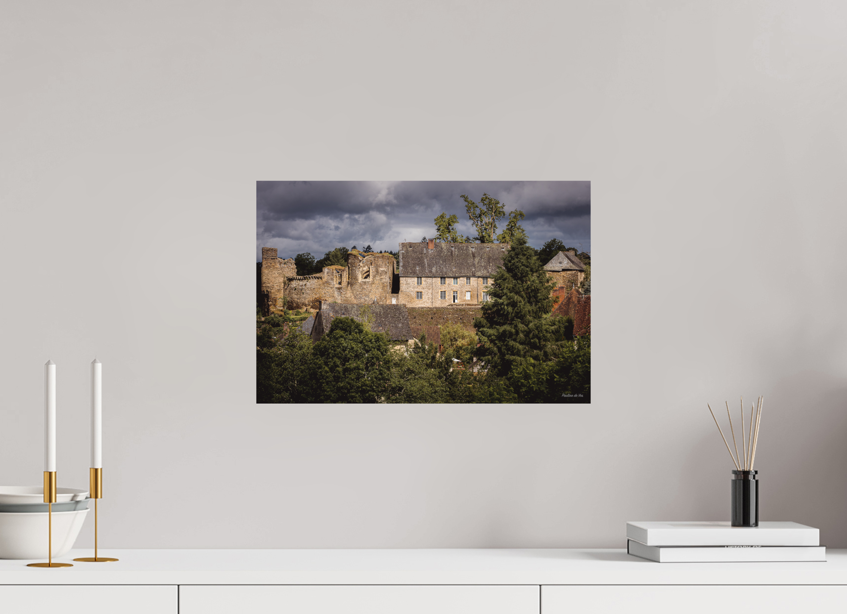 45 x 30 cm, Photo Print On Fuji Crystal DP II Château de Ségur pendant l'orage